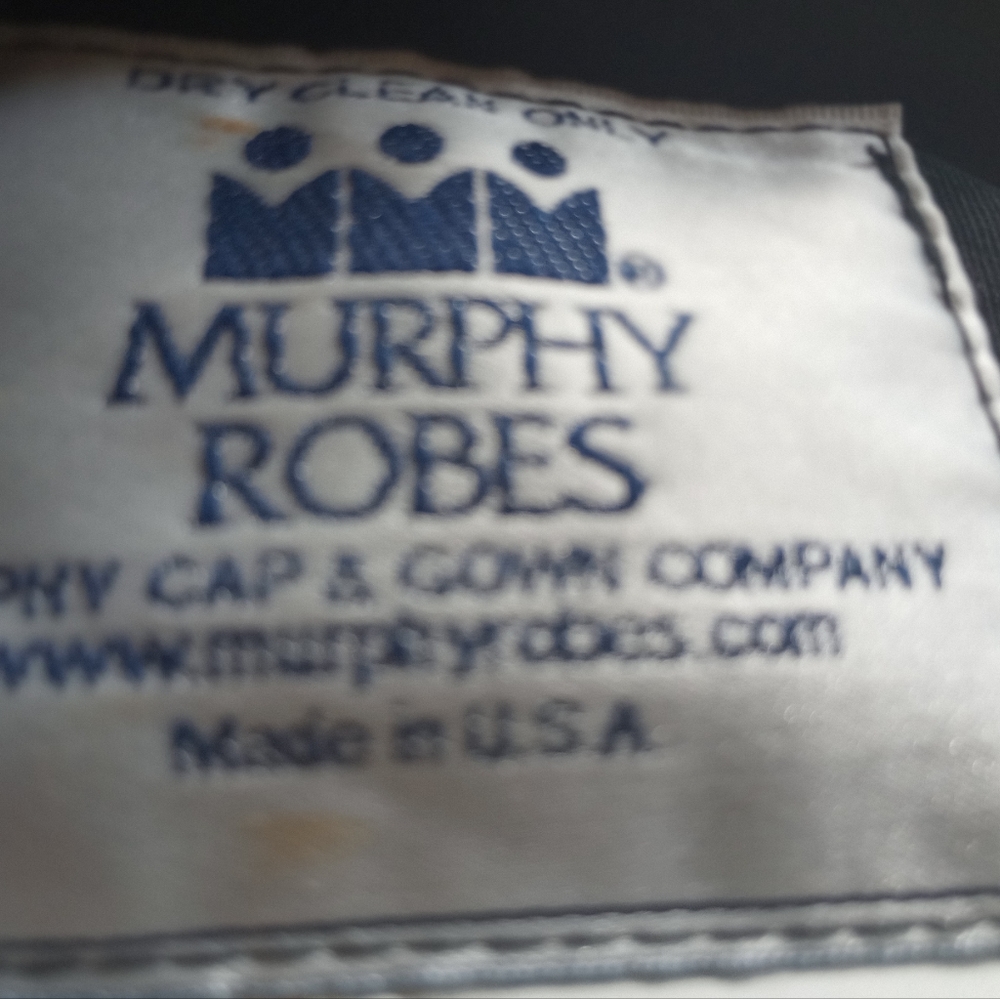 A BLACK &GOLD MURPHY ROBE - Picture 8 of 8